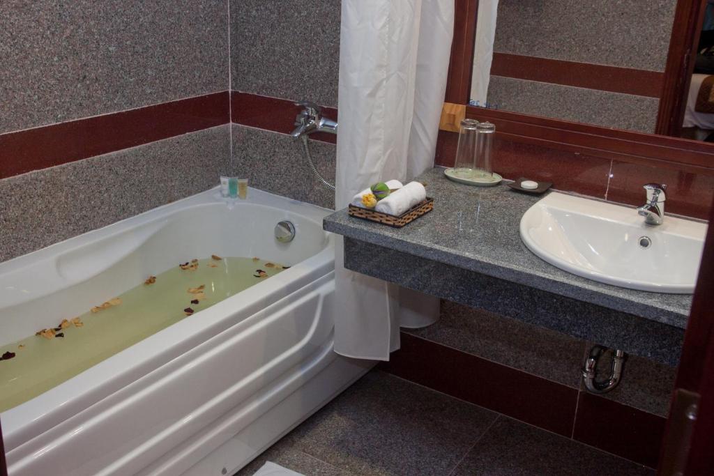 קוואנג נגאי Dlgl - Dung Quat Hotel חדר תמונה